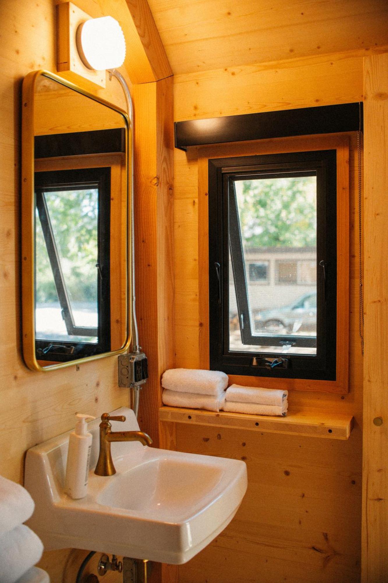 Johnson'S Beach Cabins And Campground Guerneville Exteriör bild