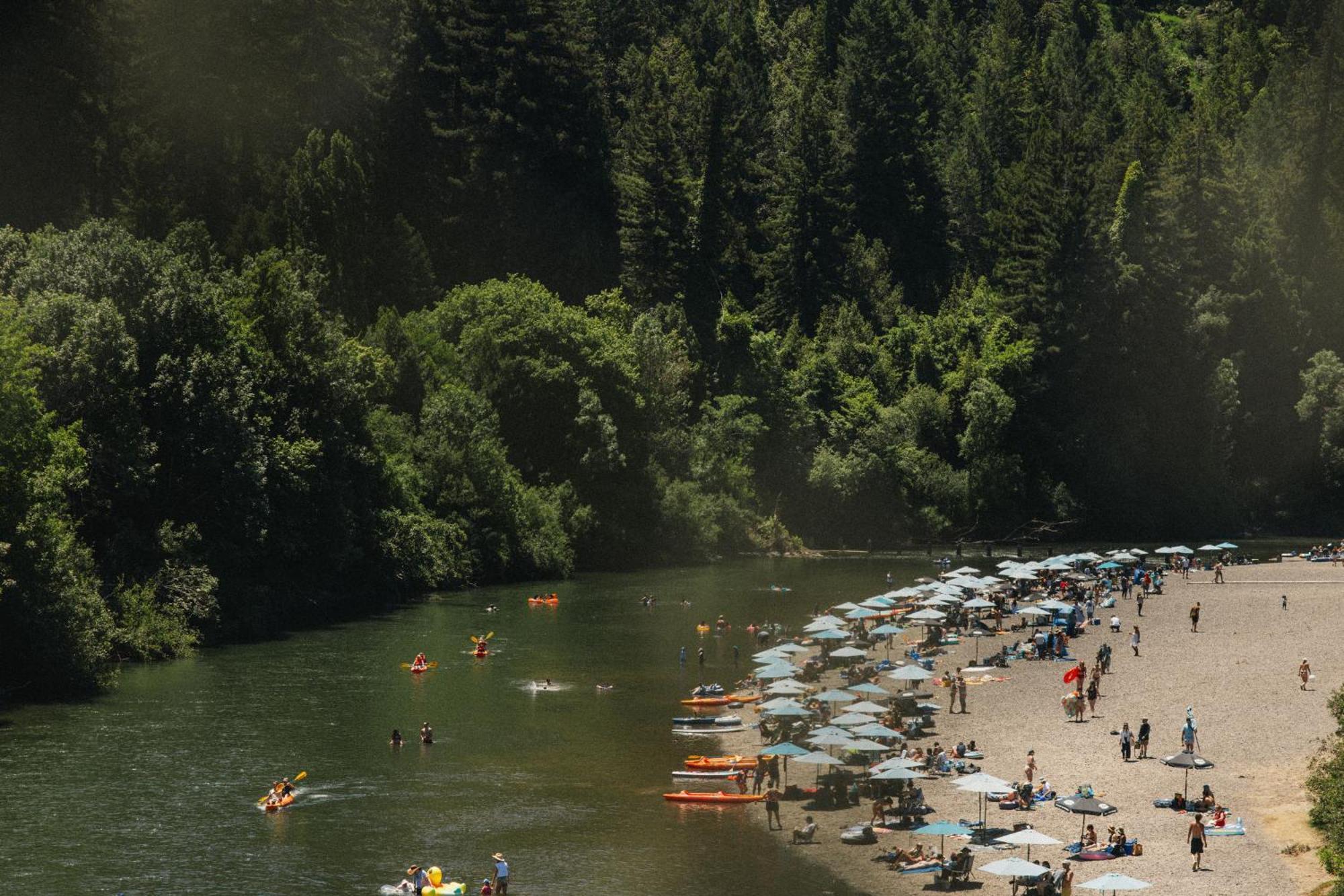 Johnson'S Beach Cabins And Campground Guerneville Exteriör bild